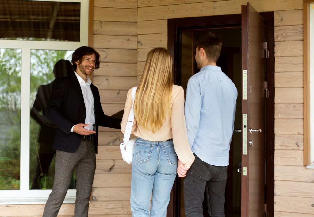 Property Management in Brentwood, Real Estate Investors, Investor Pocket Listing Program, Maintenance Requests, DIY vs Professional Property Management